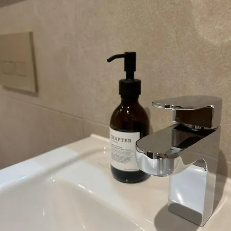The Dimity At Ryedale House Apartment York